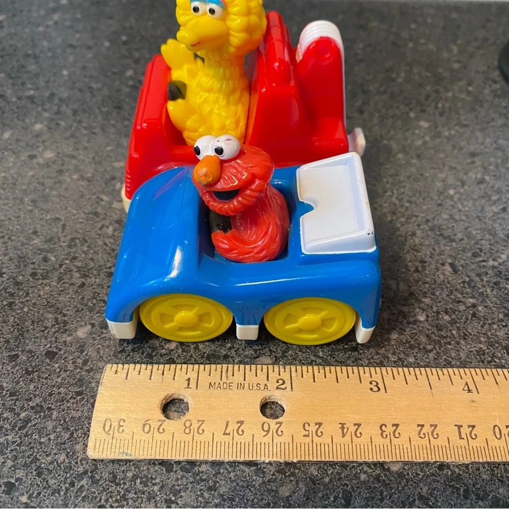 Vtg 2004 Mattel‎ Sesame Street Big Bird & Elmo Tow Truck Set- G8599 - G8601